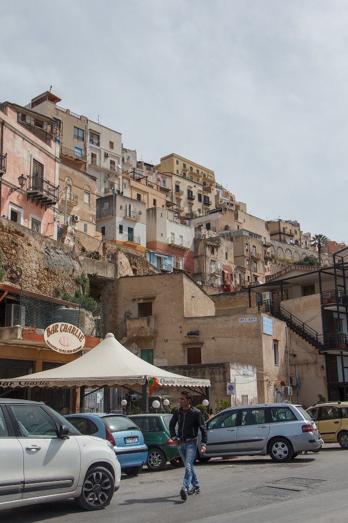 03-Sciacca harbour.jpg